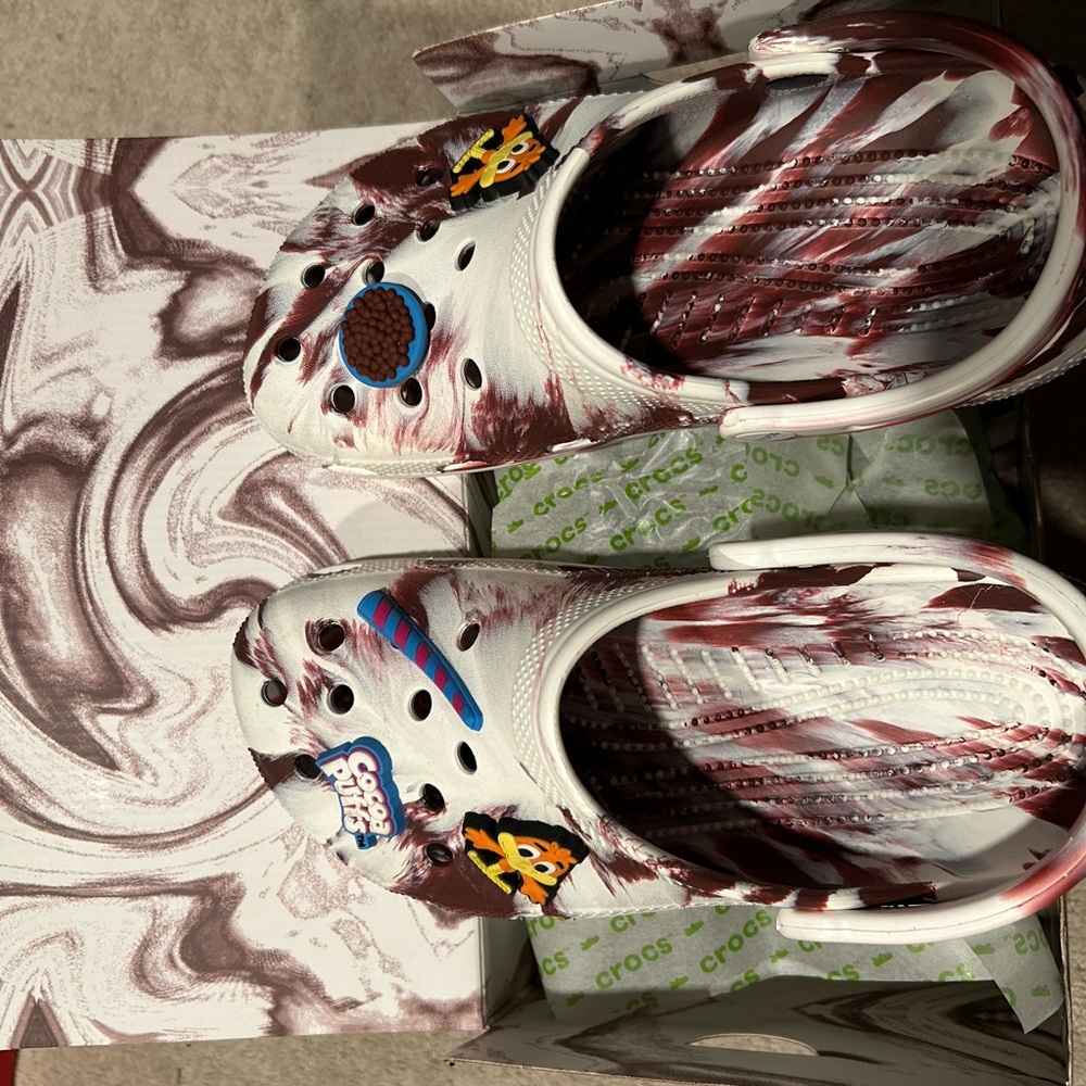CROCS Cocoa Puffs gs